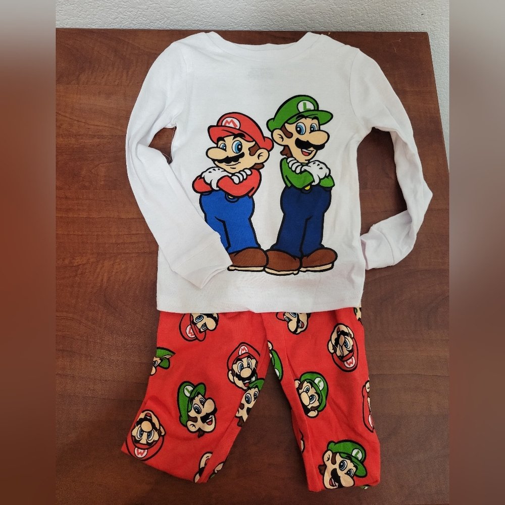 Super Mario Brothers Pajama 4 Piece Set 4T NWT